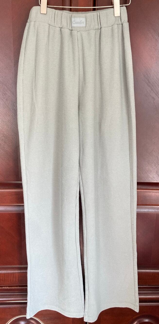 COMFRT - Elevated Loungewear Cozy Light Sage Wide Leg Waffle Knit Pants - S